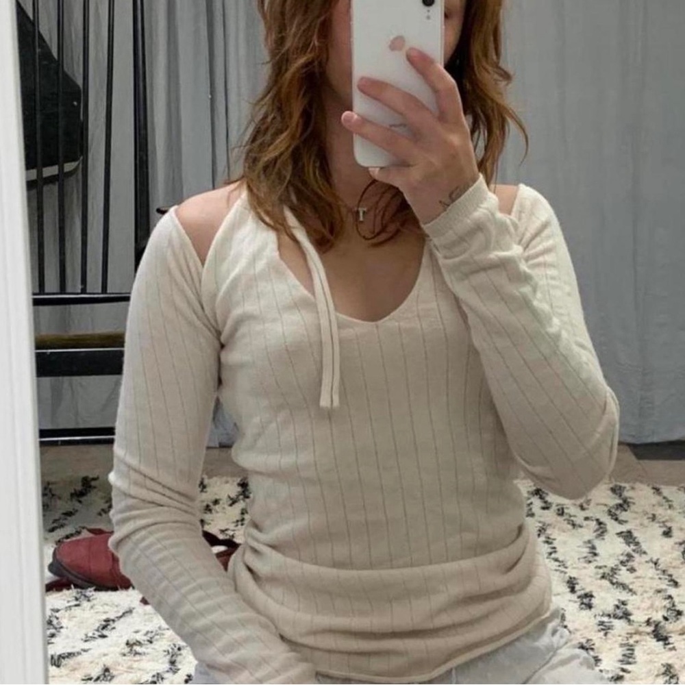 dolce & gabbana wool&cashmere cream halter/cold shoulder sweater